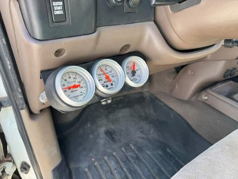 Used 2002 Toyota Tacoma 4x4 Xtracab image 9