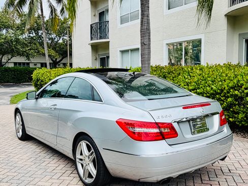 Used 2011 Mercedes-Benz E 350 Coupe image 4