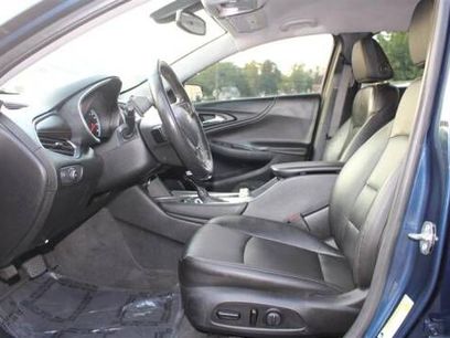 Used 2019 Chevrolet Malibu LT w/ Leather Package