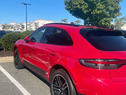 Used 2021 Porsche Macan image 5