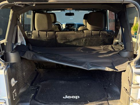 Used 2014 Jeep Wrangler Unlimited Sport w/ Quick Order Package 24S AWD/4WD image 13