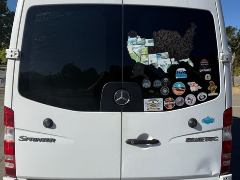 Used 2011 Mercedes-Benz Sprinter 2500 image 6