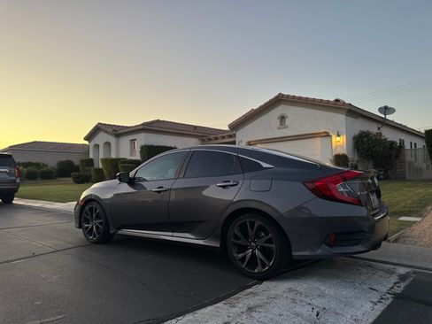 Used 2021 Honda Civic Sport image 17