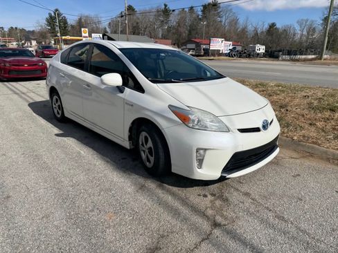 Used 2012 Toyota Prius Four image 2