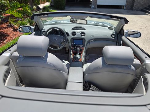 Used 2006 Mercedes-Benz SL 500 image 11