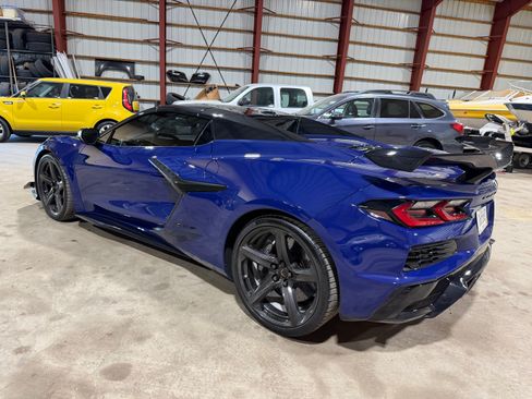 Used 2025 Chevrolet Corvette Z06 w/ Z07 Performance Package RWD image 6