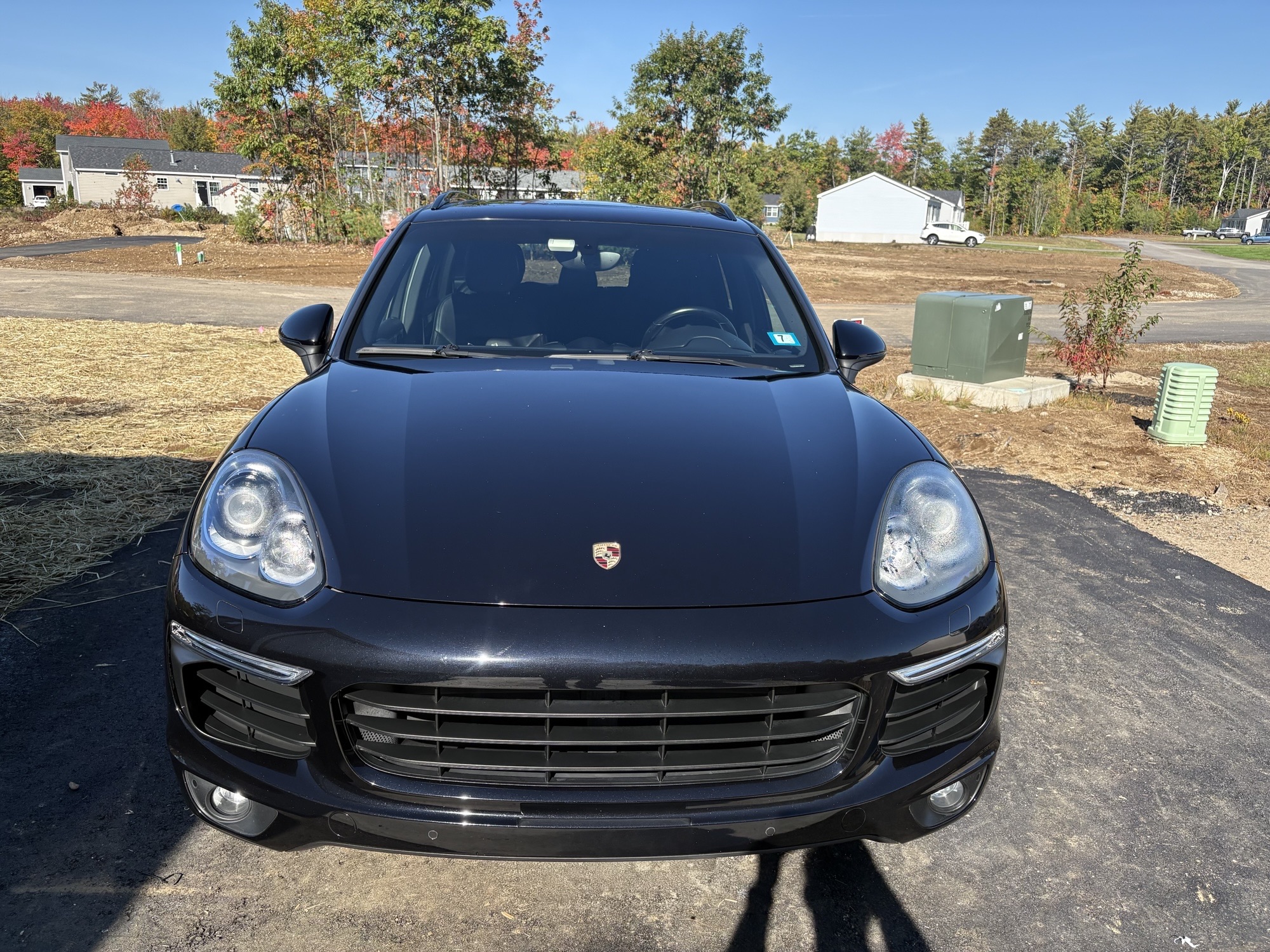Used 2017 Porsche Cayenne Platinum Edition AWD/4WD image 2