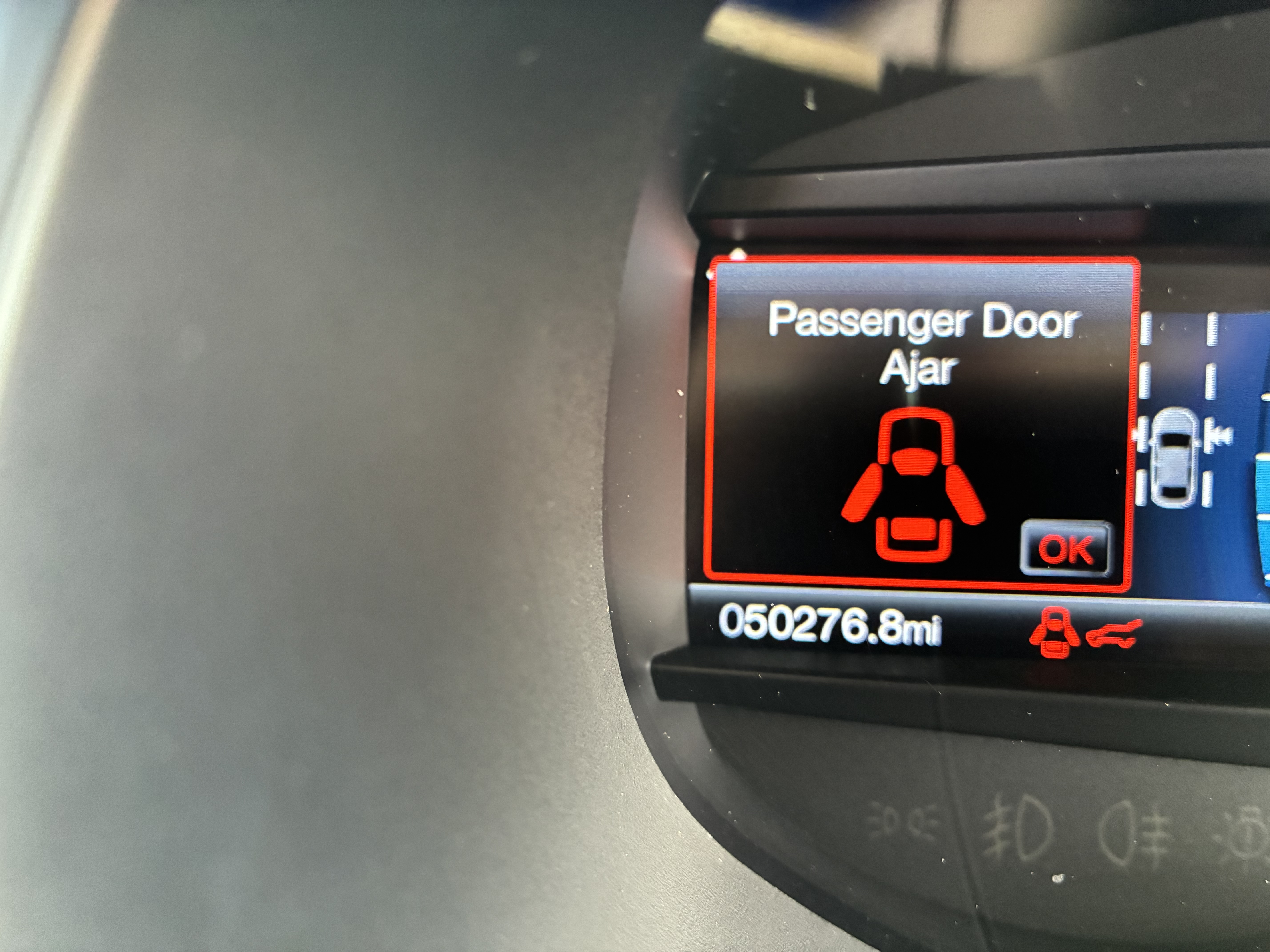 Used 2018 Ford Edge Titanium w/ Equipment Group 301A FWD image 16