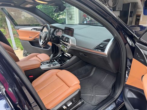 Used 2019 BMW X3 sDrive30i w/ M Sport Package 2 RWD image 10