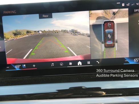 Used 2024 BMW i5 eDrive40i w/ Executive Package RWD image 14