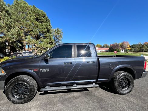 Used 2015 RAM 1500 Laramie w/ Convenience Group image 11