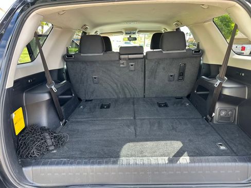 Used 2019 Toyota 4Runner SR5 image 18