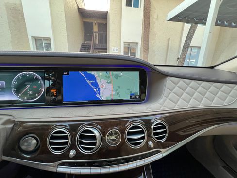 Used 2017 Mercedes-Benz S 550 4MATIC Sedan image 17