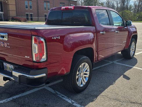 Used 2017 GMC Canyon SLT w/ Trailering Package image 8