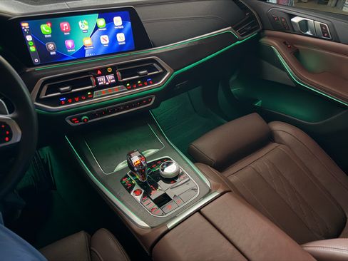 Used 2021 BMW X5 xDrive40i w/ M Sport Package image 14