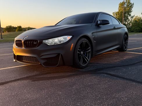 Used 2016 BMW M4 Coupe RWD image 4