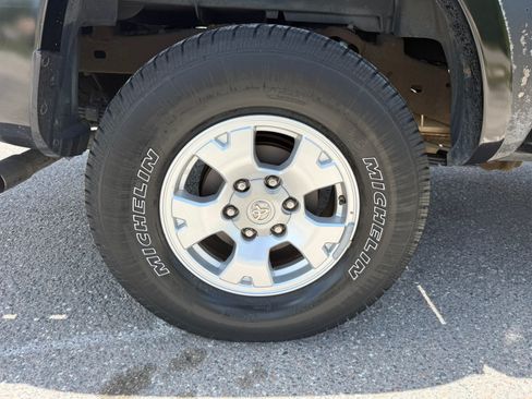 Used 2006 Toyota Tacoma PreRunner RWD image 20