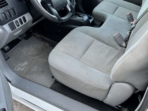 Used 2014 Toyota Tacoma Pickup 2D 6 ft image 5