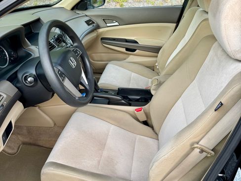 Used 2010 Honda Accord LX image 15