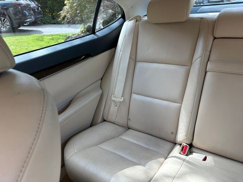 Used 2013 Lexus ES 350 w/ Luxury Pkg FWD image 16