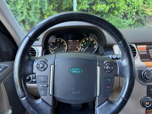 Used 2011 Land Rover LR4 HSE LUX AWD/4WD image 10