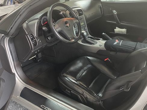Used 2007 Chevrolet Corvette Coupe RWD image 9