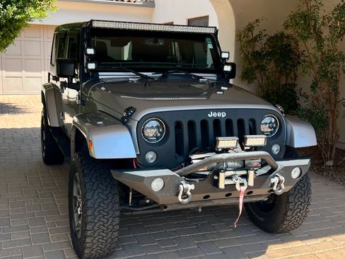 Used 2014 Jeep Wrangler Unlimited Sport AWD/4WD image 12