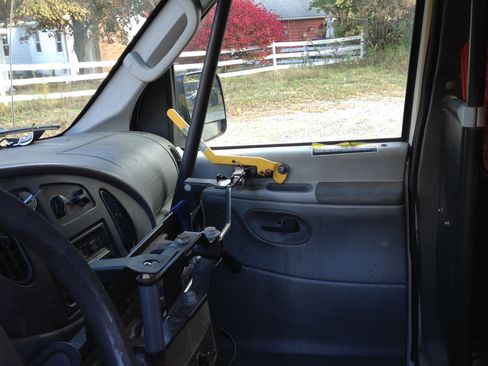 Used 2006 Ford E-350 and Econoline 350 Extended Super Duty image 10