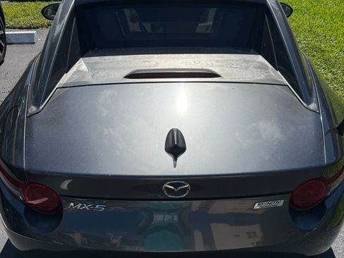 Used 2017 MAZDA MX-5 Miata RF Grand Touring image 9