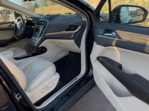 Used 2015 Lincoln MKC AWD w/ Equipment Group 101A Select image 5