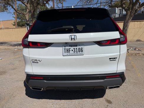 Used 2024 Honda CR-V Sport Touring image 5