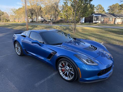 Used 2016 Chevrolet Corvette Z06 w/ 3LZ Preferred Equipment Group image 11