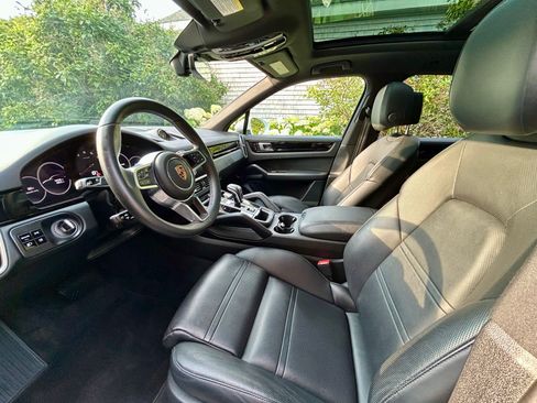 Used 2020 Porsche Cayenne AWD/4WD image 8