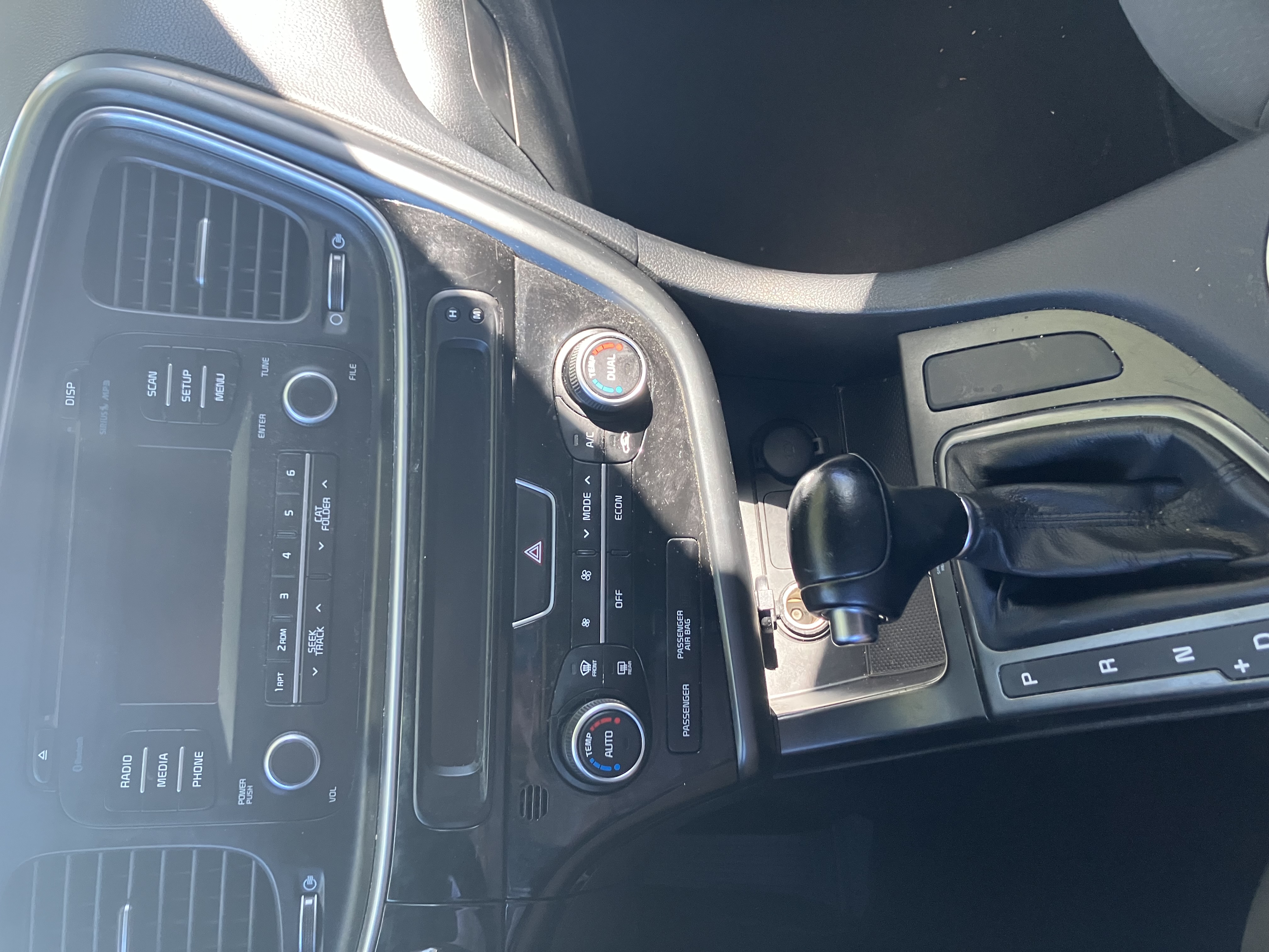 Used 2015 Kia Optima LX FWD image 14