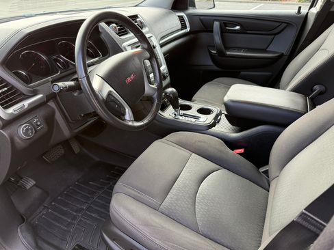 Used 2016 GMC Acadia SLE image 8