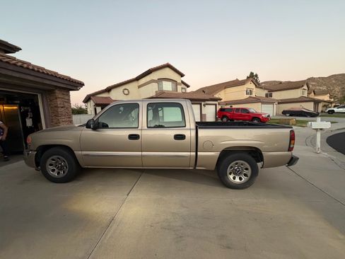 Used 2007 GMC Sierra 1500 SL RWD image 4