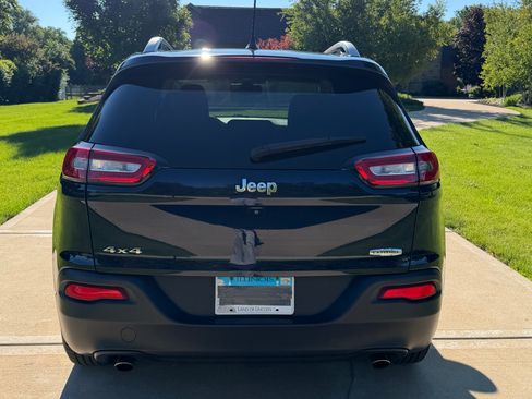 Used 2014 Jeep Cherokee Latitude AWD/4WD image 10