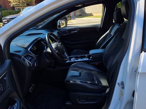 Used 2020 Ford Edge ST w/ Equipment Group 401A image 14
