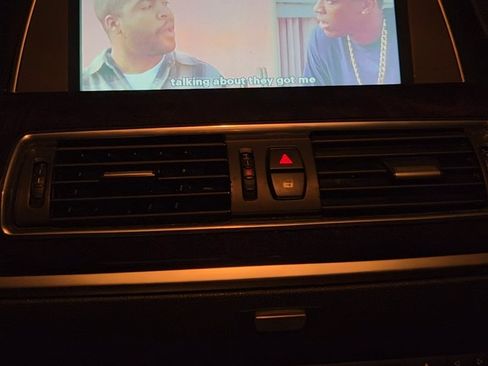 Used 2011 BMW 550i Gran Turismo xDrive 550i Gran Turismo xDrive Sedan image 17