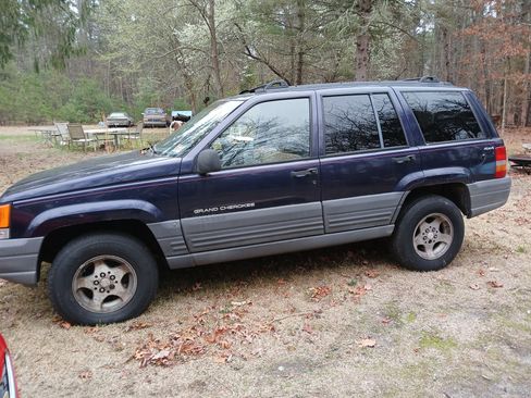 Used 1997 Jeep Grand Cherokee Laredo image 1