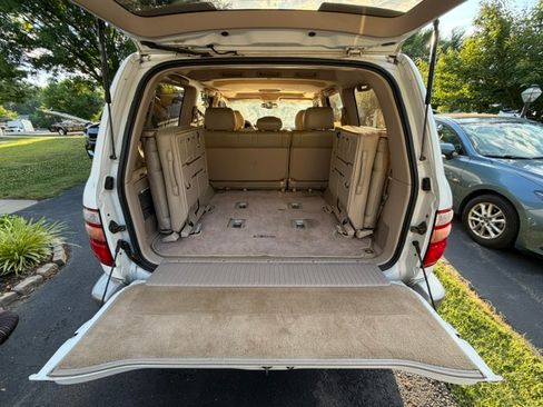 Used 2000 Toyota Land Cruiser AWD/4WD image 4