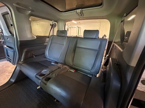 Used 2004 Honda Element LX image 4
