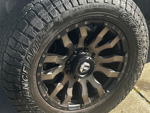 Used 2023 RAM 3500 Limited image 9