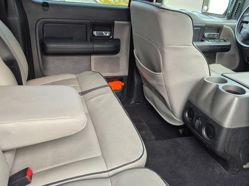 Used 2007 Lincoln Mark LT 4x4 image 4