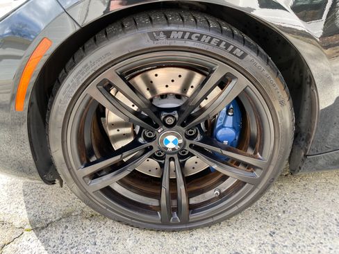 Used 2018 BMW M2 image 20