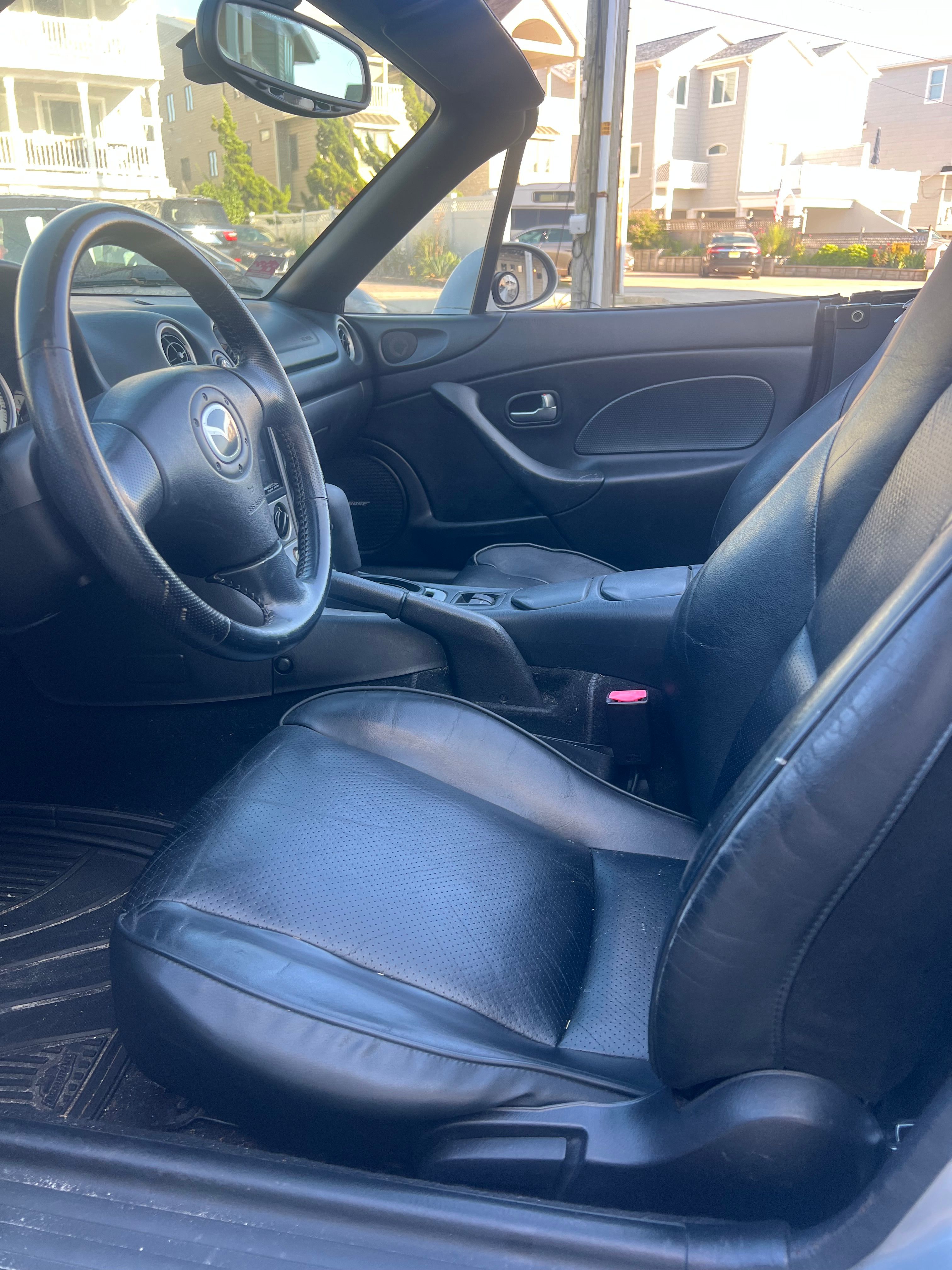 Used 2005 MAZDA MX-5 Miata LS RWD image 14