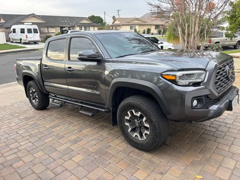 Used 2023 Toyota Tacoma TRD Off-Road image 8