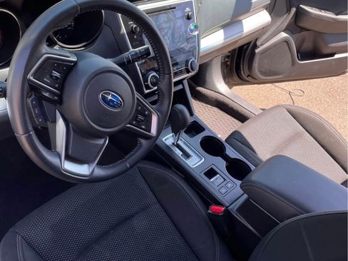 Used 2019 Subaru Outback 2.5i Premium image 10