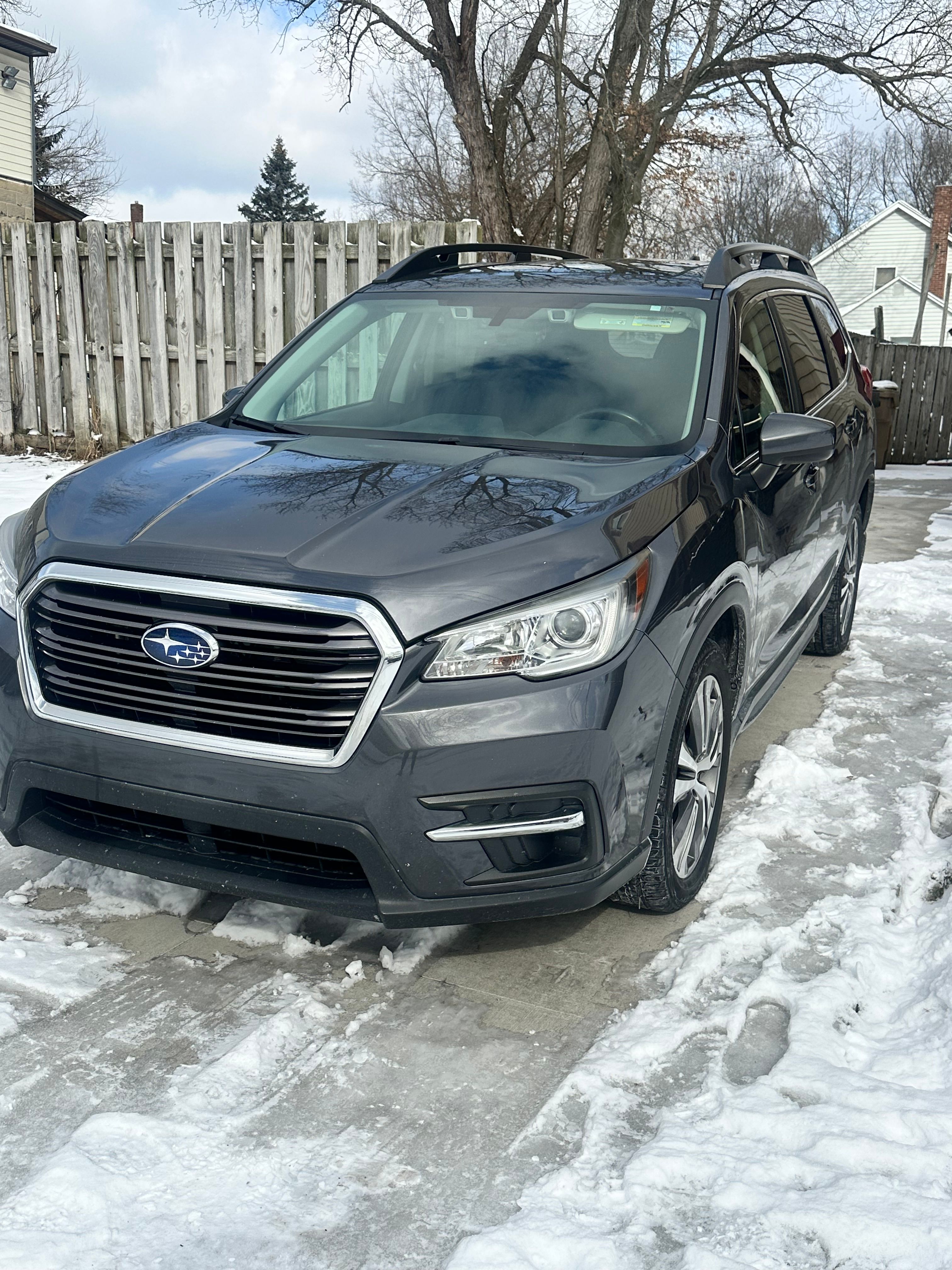 Used 2019 Subaru Ascent Premium w/ Popular Package #2 AWD/4WD image 1