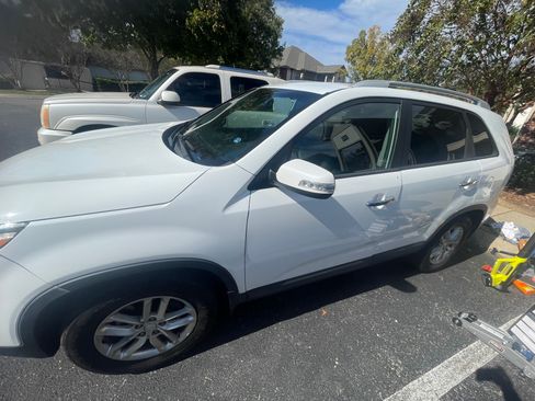 Used 2014 Kia Sorento LX FWD image 17